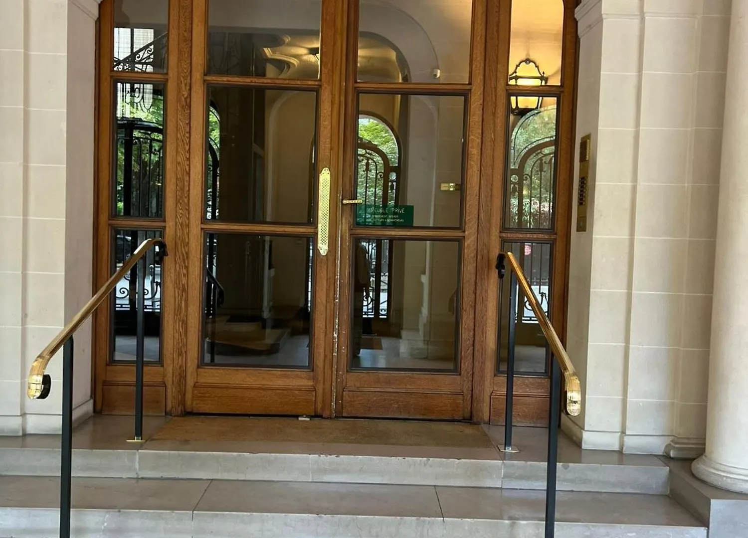 4 Bedroom Prestigious Baroque Near Trocadero *